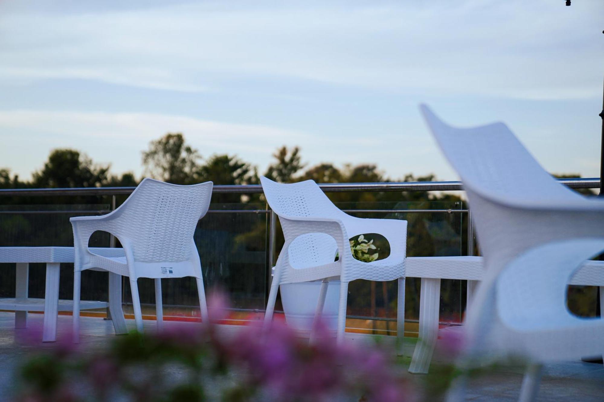 Finn'S Weaver Resort, Kāziranga Exteriér fotografie