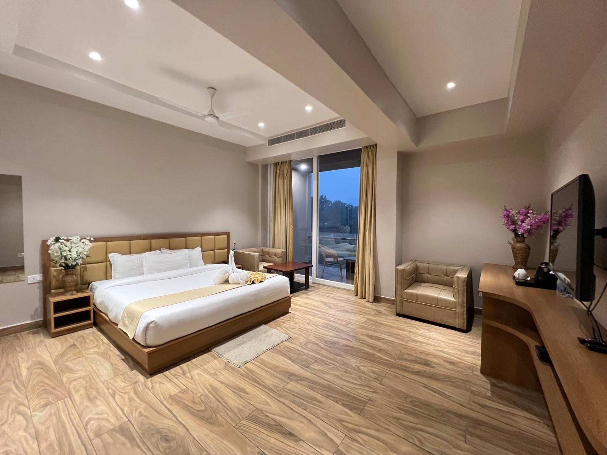 Finn'S Weaver Resort, Kāziranga Exteriér fotografie